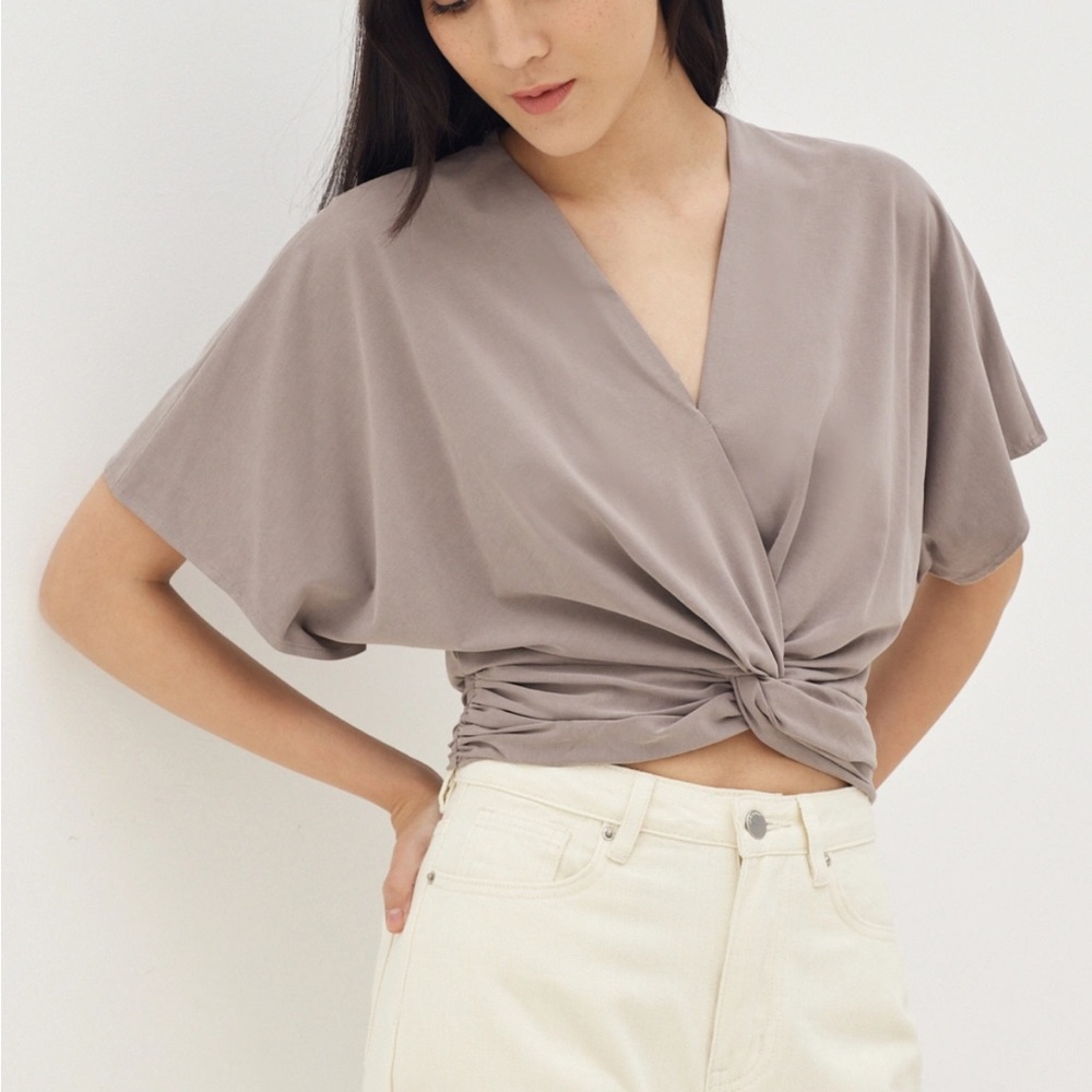 Love bonito Keyla cupro twist top NWT